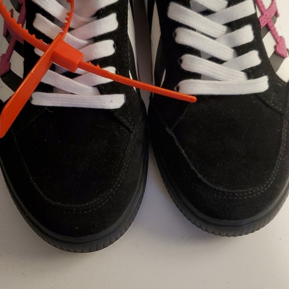 Off-White sneakers - Picture 3 of 16